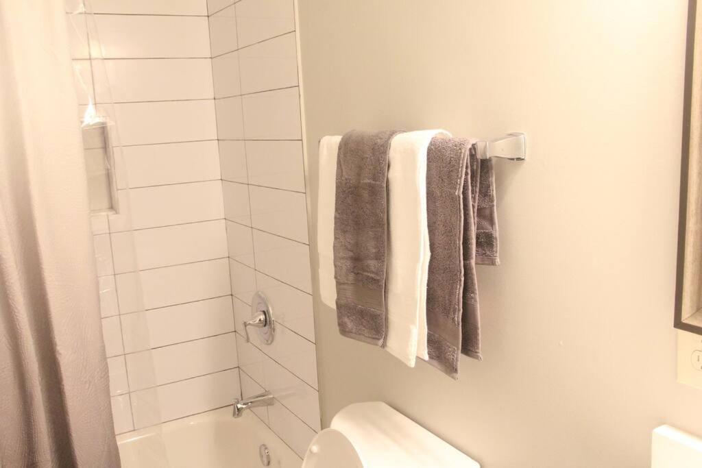 Lovely Cozy In Heart Of Guest house